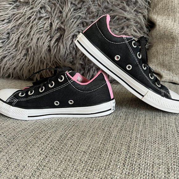 Convers Slip on Sneakers - Picture 2 of 7